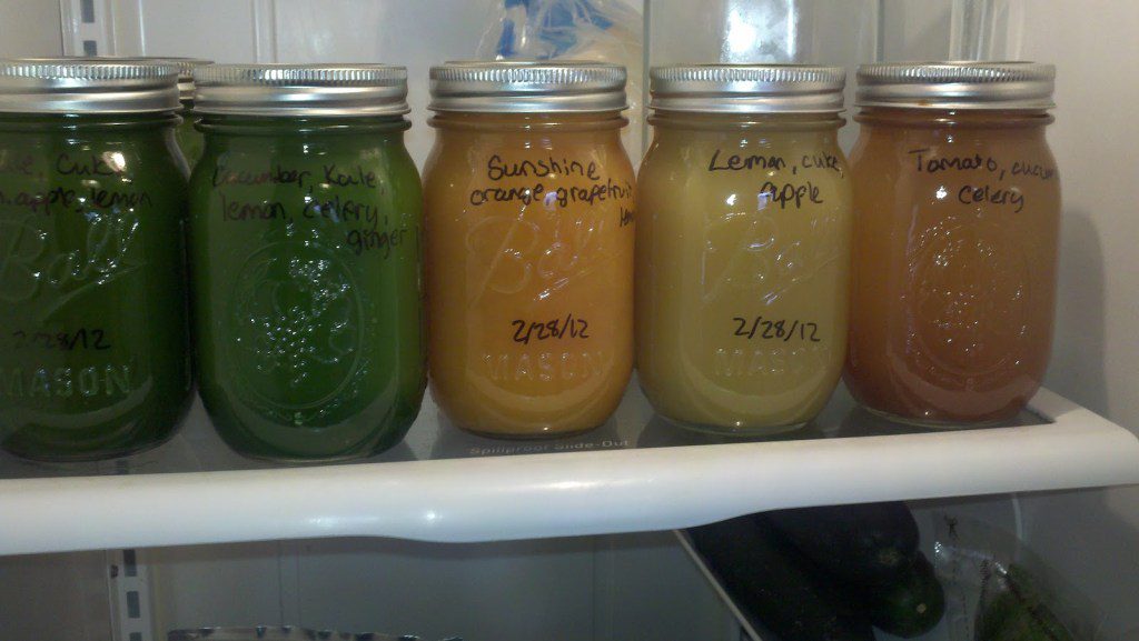 picture of fresh Juice stored in aa glass jar, air tight and in the fridge